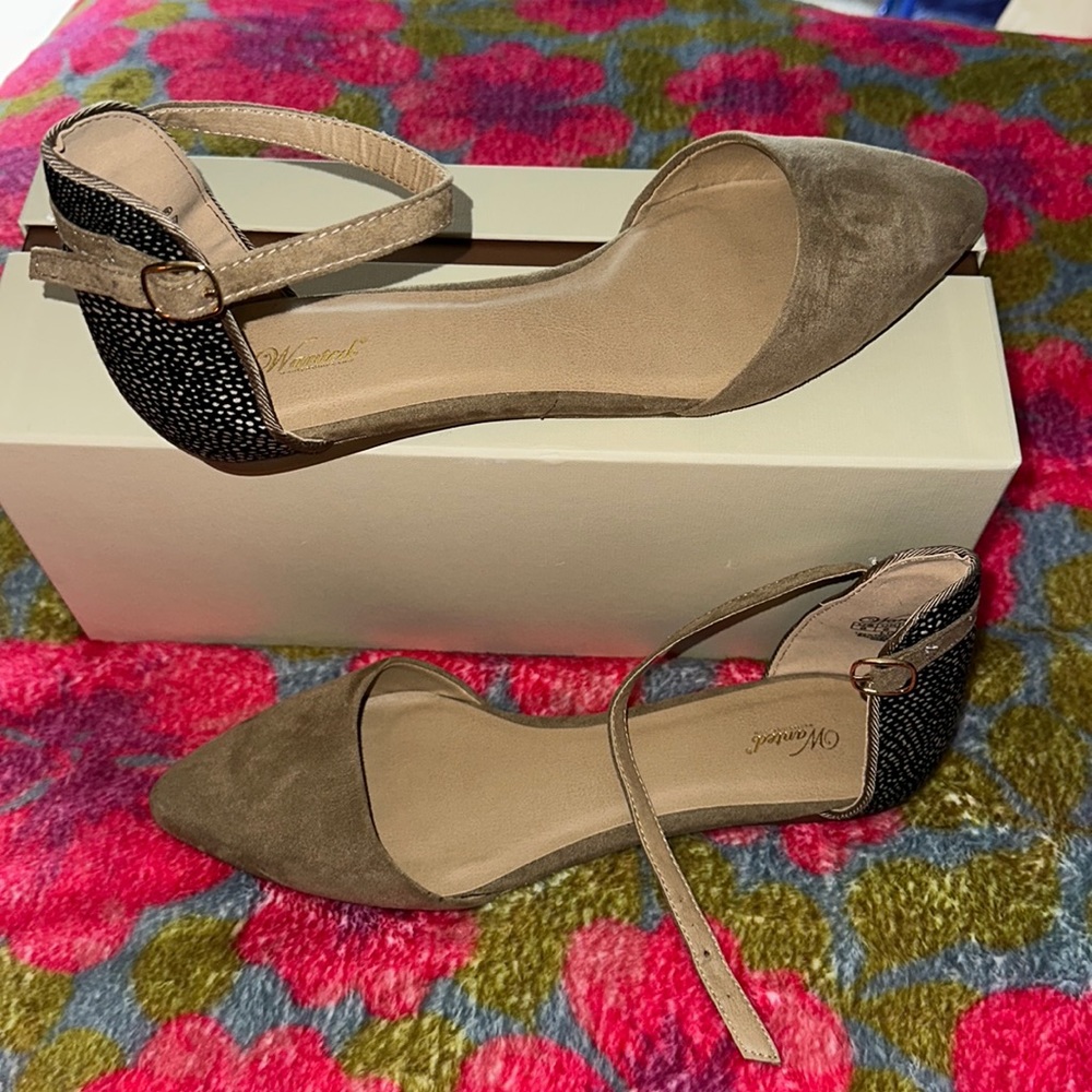 Dress Flats by Wanted